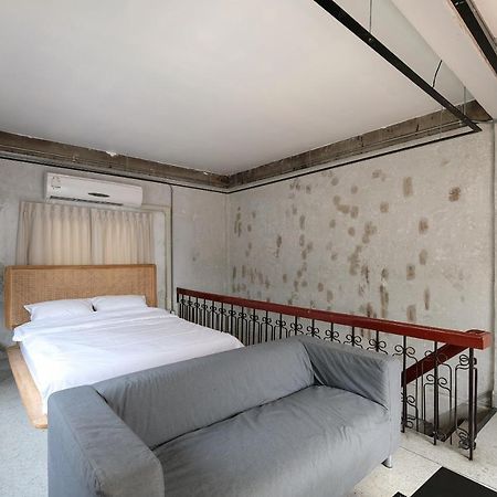 Ep1 Shophouse Hotel Bangkok Exterior photo