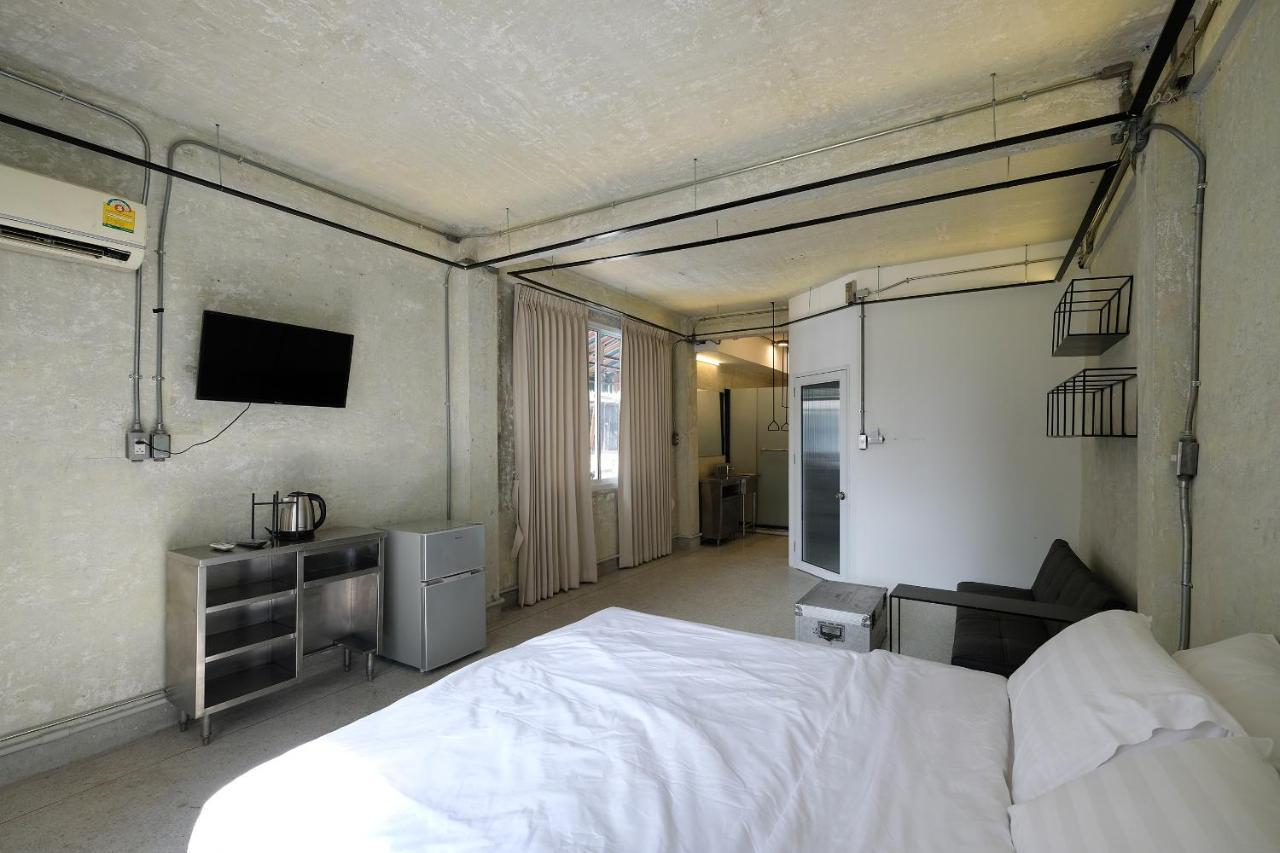 Ep1 Shophouse Hotel Bangkok Exterior photo